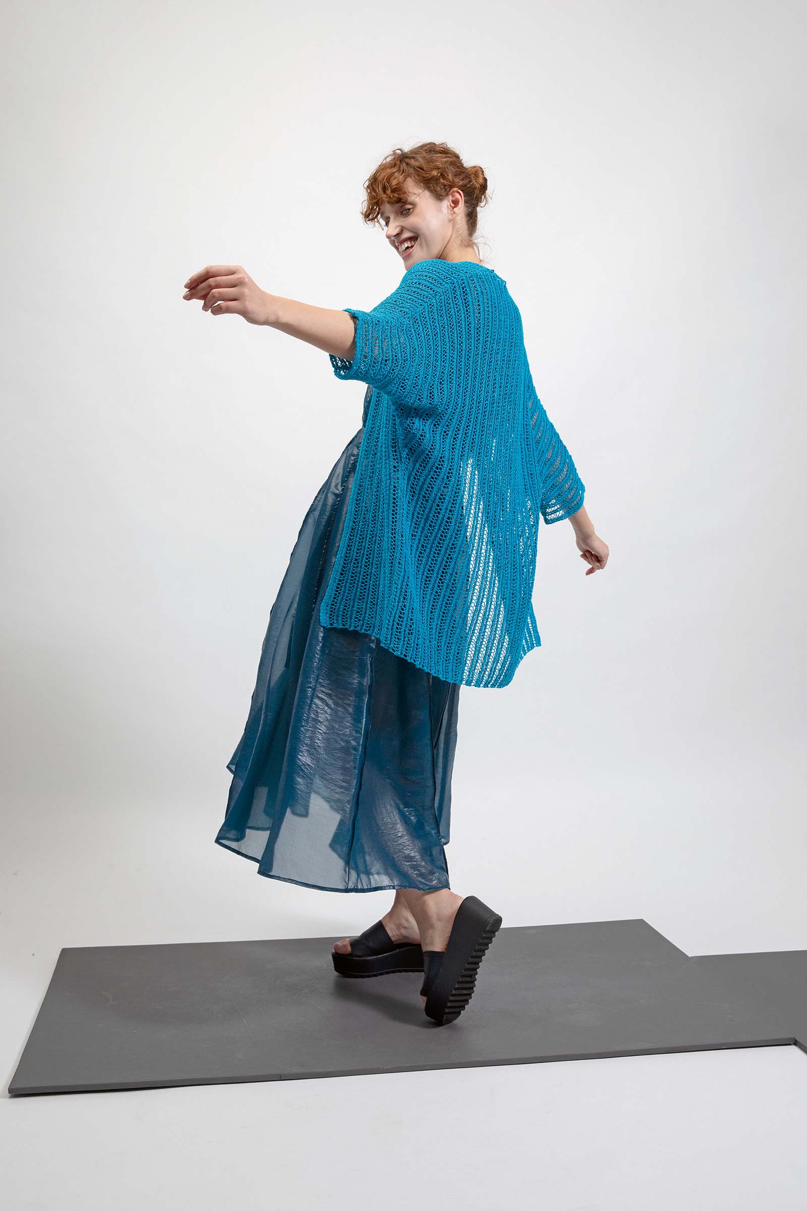 Anleitung Nr. 17544 Jacke aus Crealino (Lang Yarns)