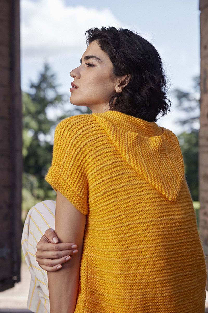 Anleitung Nr. 18336 Pullover mit Kapuze "Castle Keep" aus Glow (Lang Yarns)