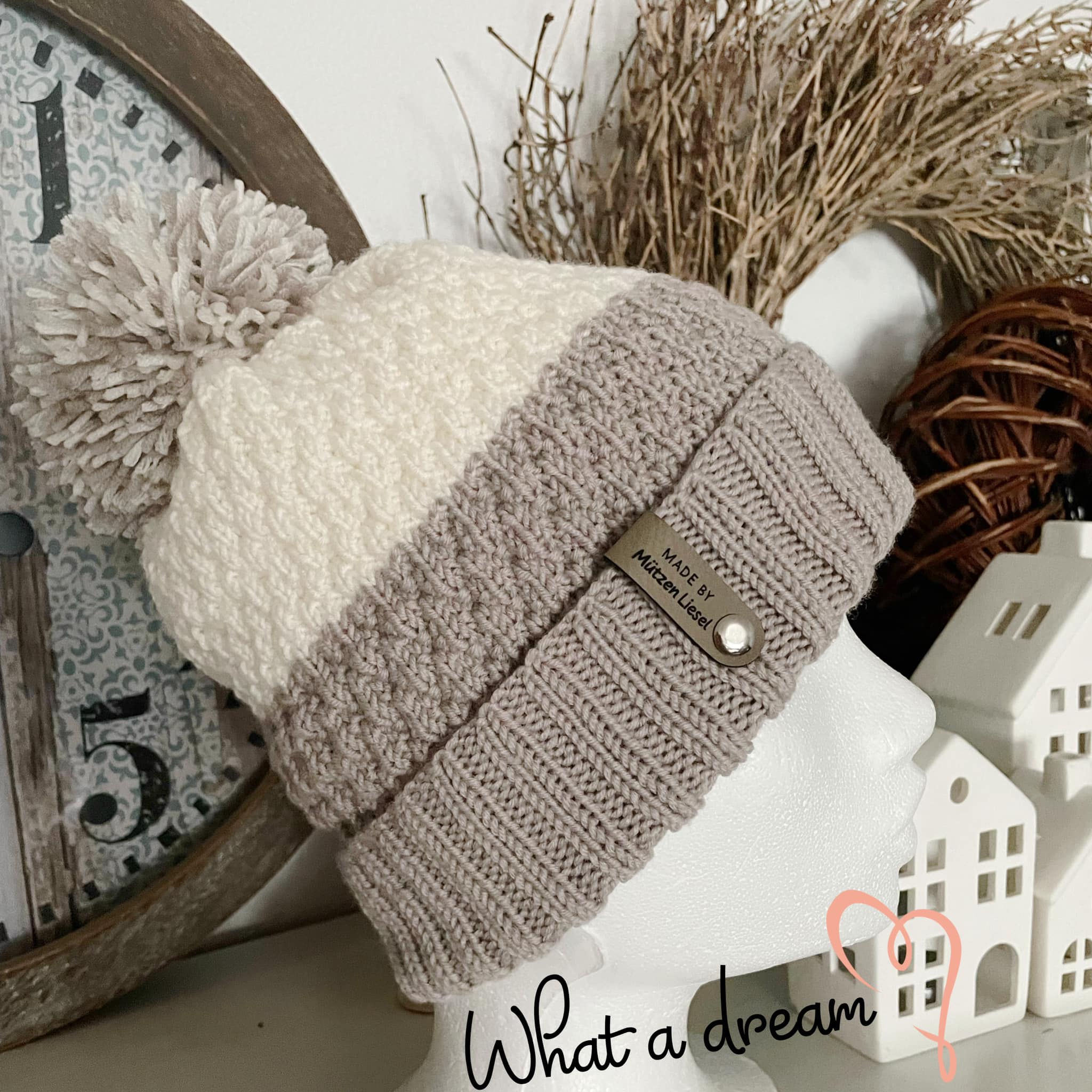 Mütze Elisa aus Elisa Merino 120 (designed by Mützen Liesel)