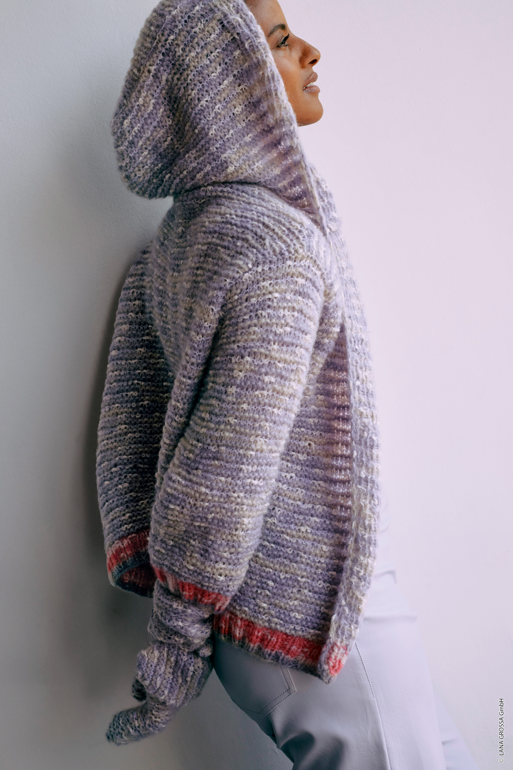 Anleitung Nr. 17209 Kapuzenjacke aus Lala Berlin Smoothy & Lala Berlin Buffy